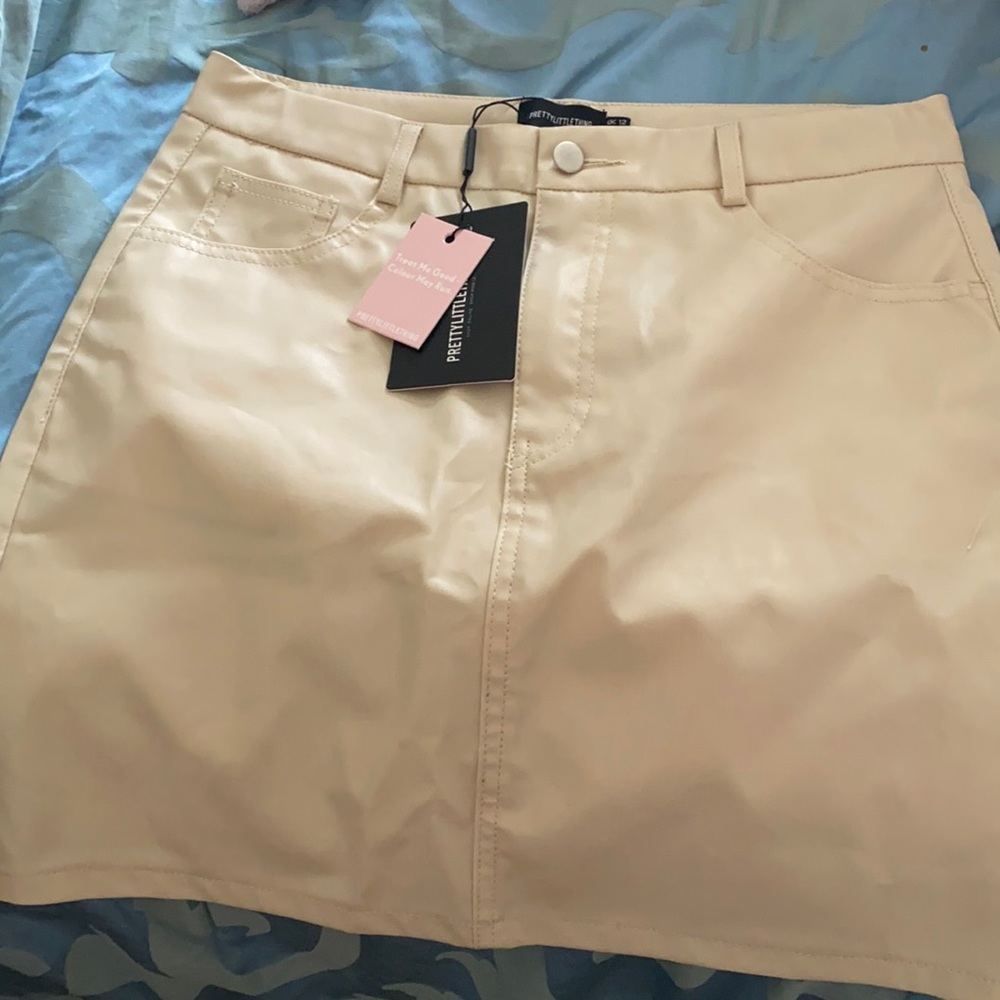 Prettylittlething leather skirt